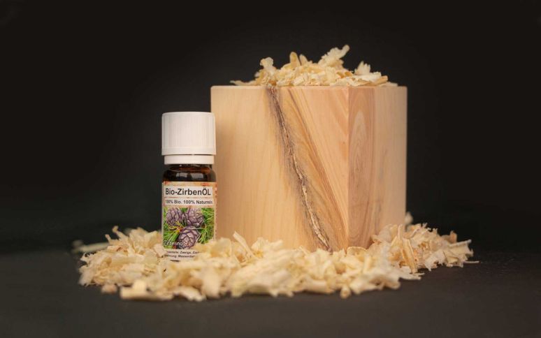 ZirbenWürfel mit Bio-Zirbenöl